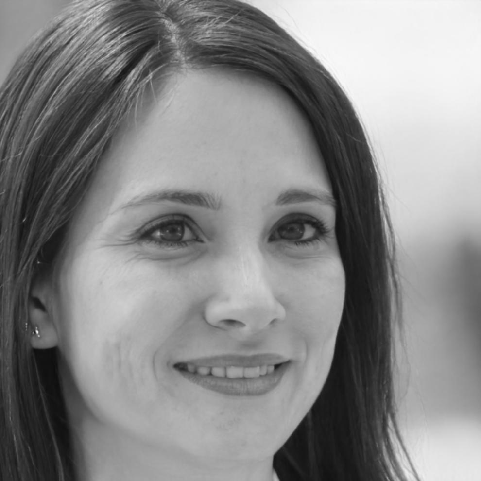 Pilar Montserrat, asesora académica